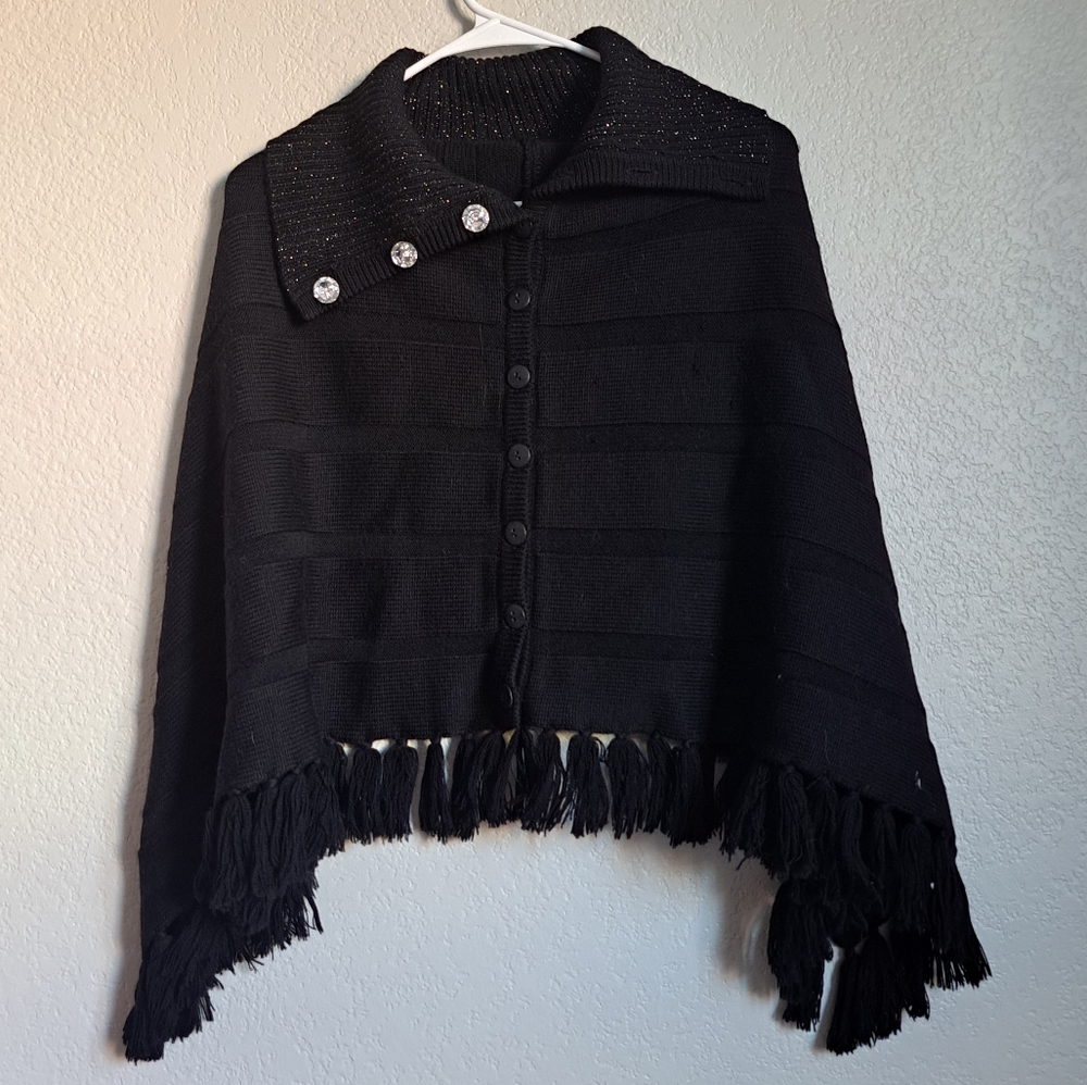 Carlisle Black 100% Merino Wool Button Front Fringe Poncho Size M/L